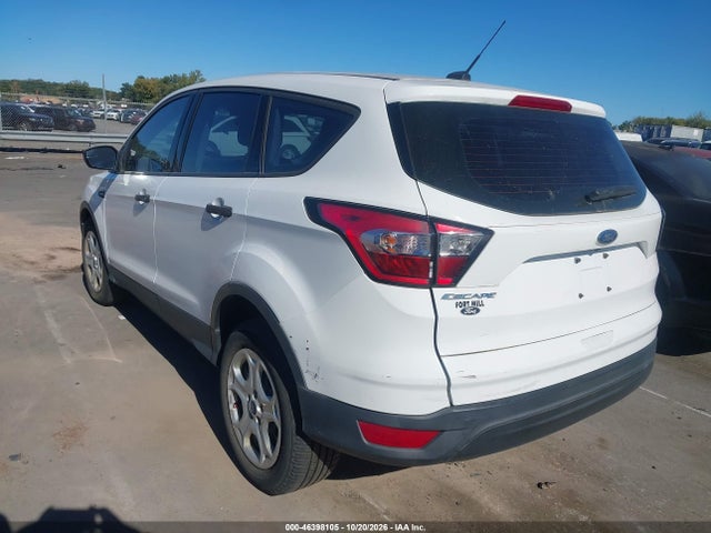 2017 Ford Escape S მანქანა იყიდება აუქციონზე, vin: 1FMCU0F73HUE63658, აუქციონის ნომერი: 46398105