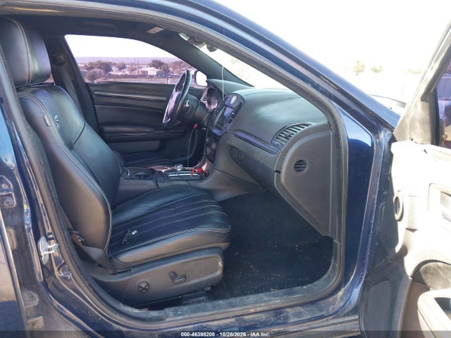 Продажа на аукционе авто 2015 Chrysler 300 300s, vin: 2C3CCABG0FH735977, номер лота: 46398208