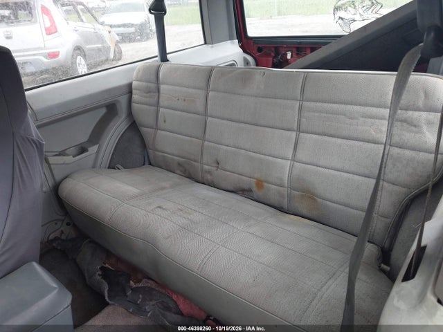 1992 Jeep Cherokee Sport მანქანა იყიდება აუქციონზე, vin: 1J4FT87S0NL200447, აუქციონის ნომერი: 46398260