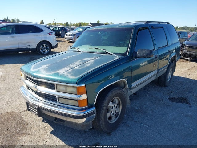 1999 Chevrolet Tahoe Ls მანქანა იყიდება აუქციონზე, vin: 1GNEK13R8XJ308206, აუქციონის ნომერი: 46398335
