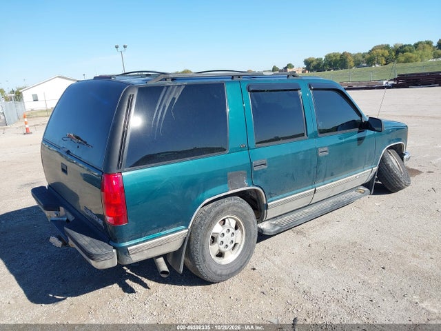 1999 Chevrolet Tahoe Ls მანქანა იყიდება აუქციონზე, vin: 1GNEK13R8XJ308206, აუქციონის ნომერი: 46398335
