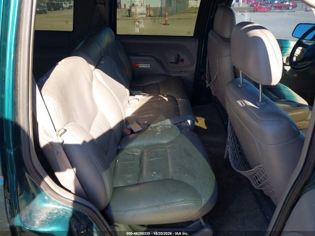 1999 Chevrolet Tahoe Ls მანქანა იყიდება აუქციონზე, vin: 1GNEK13R8XJ308206, აუქციონის ნომერი: 46398335