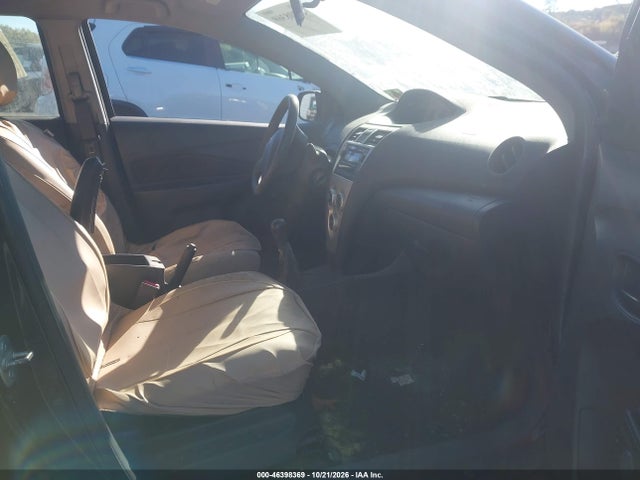 46398369 :رقم المزاد ، JTDBT923371085237 vin ، 2007 Toyota Yaris مزاد بيع
