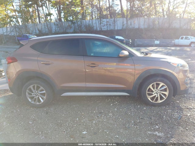 Продажа на аукционе авто 2017 Hyundai Tucson Se, vin: KM8J33A45HU518202, номер лота: 46398638