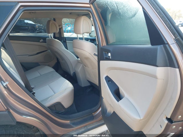 Продажа на аукционе авто 2017 Hyundai Tucson Se, vin: KM8J33A45HU518202, номер лота: 46398638