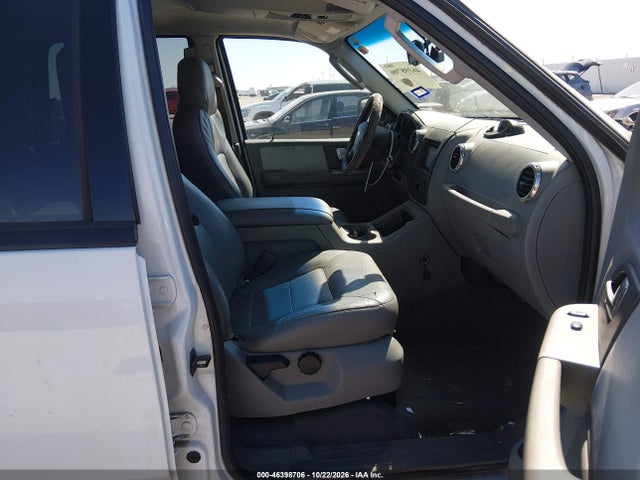 Продажа на аукционе авто 2004 Ford Expedition Xlt, vin: 1FMRU15W94LA19919, номер лота: 46398706