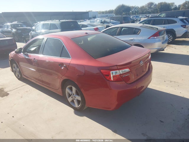 46398853 :رقم المزاد ، 4T1BF1FK1CU610682 vin ، 2012 Toyota Camry Se مزاد بيع