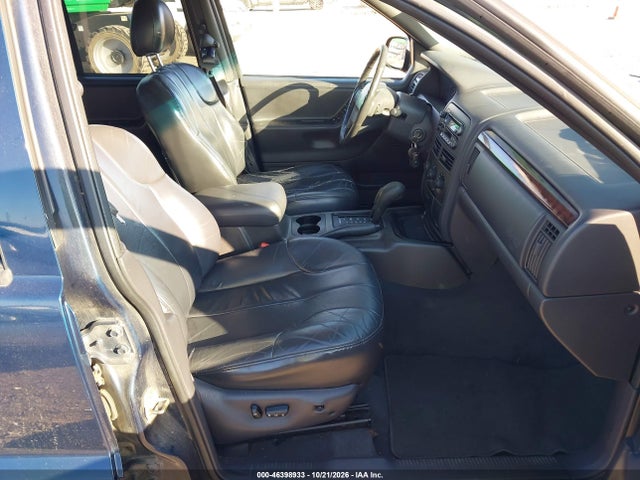 2000 Jeep Grand Cherokee Laredo მანქანა იყიდება აუქციონზე, vin: 1J4GW48S0YC358830, აუქციონის ნომერი: 46398933