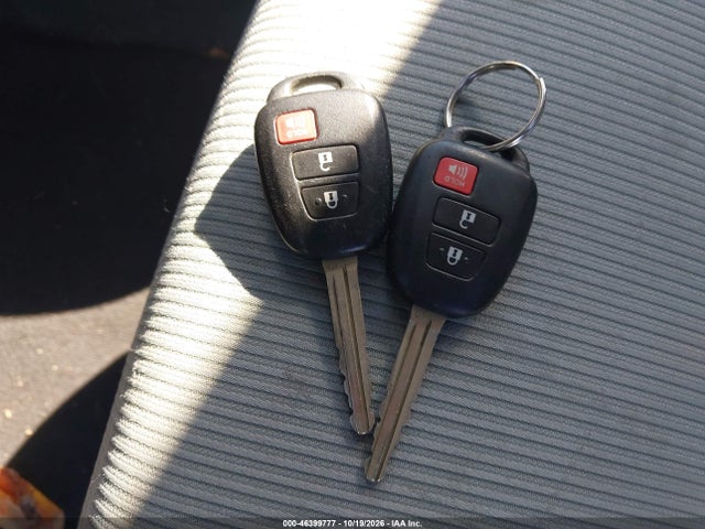 2012 Toyota Prius C Two მანქანა იყიდება აუქციონზე, vin: JTDKDTB33C1511495, აუქციონის ნომერი: 46399777