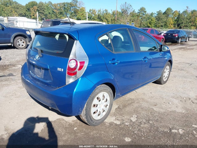 2012 Toyota Prius C Two მანქანა იყიდება აუქციონზე, vin: JTDKDTB33C1511495, აუქციონის ნომერი: 46399777