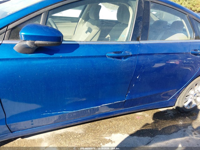 2017 Ford Fusion Hybrid Se მანქანა იყიდება აუქციონზე, vin: 3FA6P0LU4HR324963, აუქციონის ნომერი: 46399975