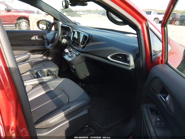 Продажа на аукционе авто 2027 Chrysler Pacifica, vin: 2C4RC1BG1VR577583, номер лота: 46400526