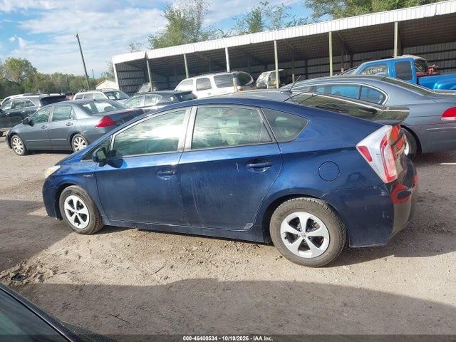 2014 Toyota Prius Four მანქანა იყიდება აუქციონზე, vin: JTDKN3DU3E1745027, აუქციონის ნომერი: 46400534