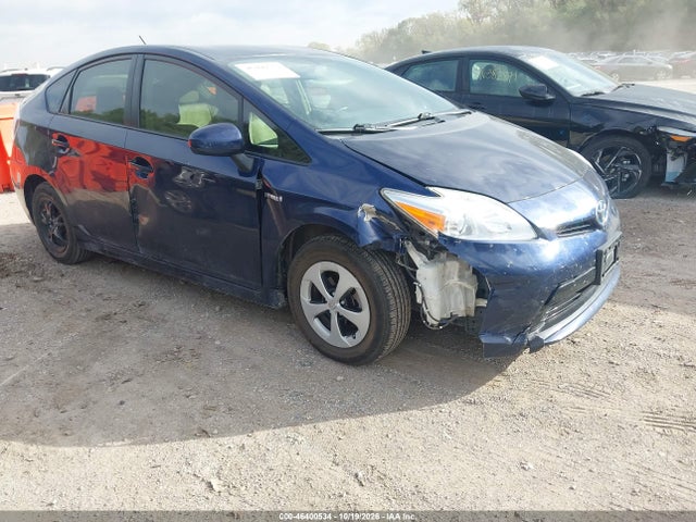 2014 Toyota Prius Four მანქანა იყიდება აუქციონზე, vin: JTDKN3DU3E1745027, აუქციონის ნომერი: 46400534