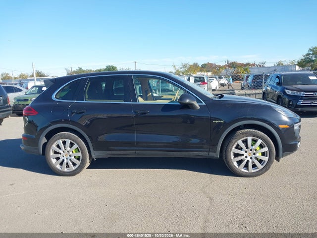 2016 Porsche Cayenne E-hybrid S მანქანა იყიდება აუქციონზე, vin: WP1AE2A26GLA62575, აუქციონის ნომერი: 46401525