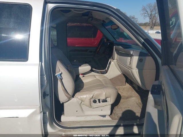 Продажа на аукционе авто 2002 Cadillac Escalade Standard, vin: 1GYEK63NX2R150314, номер лота: 46401742