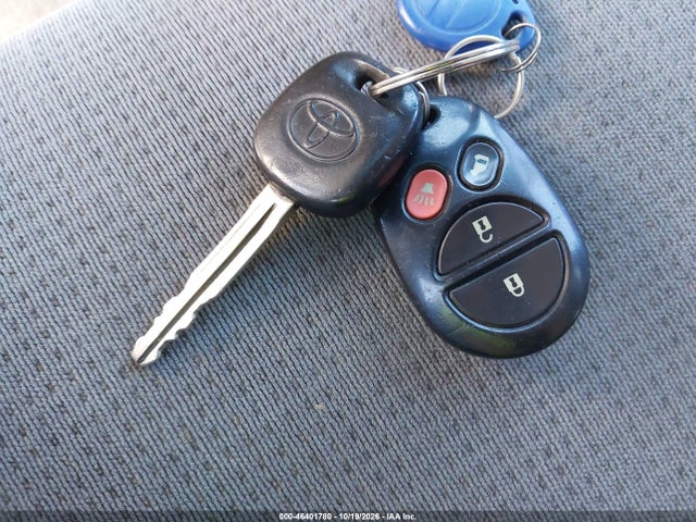 Продаж на аукціоні авто 2005 Toyota Sienna Le, vin: 5TDZA23C05S268668, номер лоту: 46401780