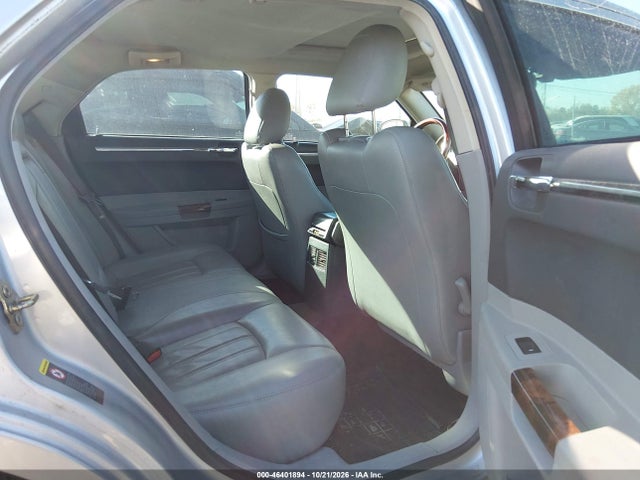 2006 Chrysler 300c მანქანა იყიდება აუქციონზე, vin: 2C3LA63H06H207026, აუქციონის ნომერი: 46401894
