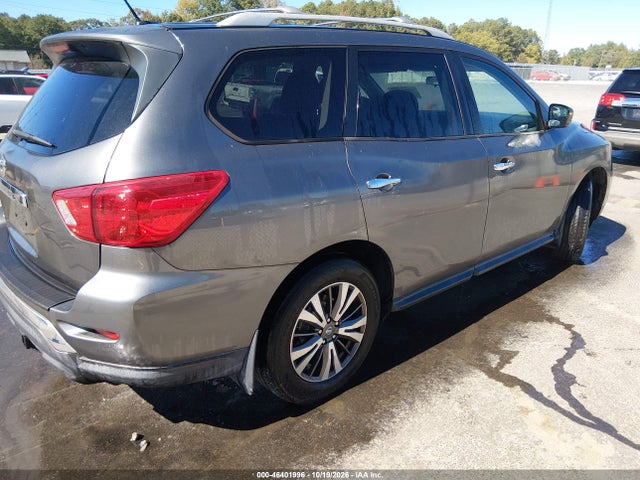 46401996 :رقم المزاد ، 5N1DR2MN9HC903102 vin ، 2017 Nissan Pathfinder S مزاد بيع