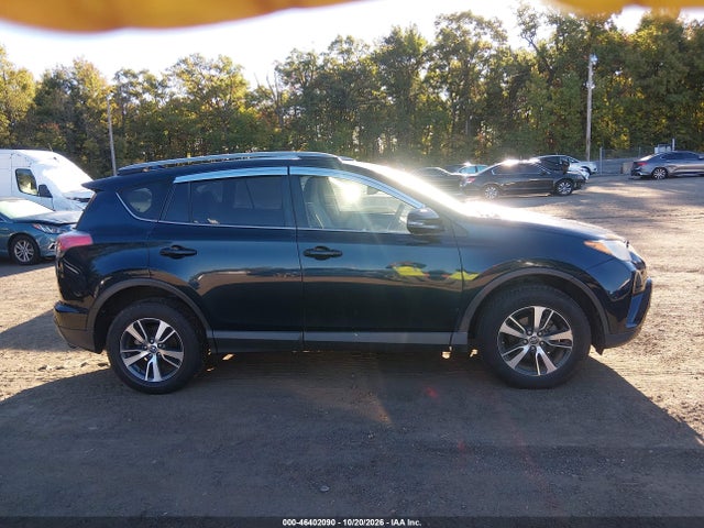 Aukcja sprzedaży 2017 Toyota Rav4 Xle, vin: JTMRFREV8HJ705472, numer aukcji: 46402090