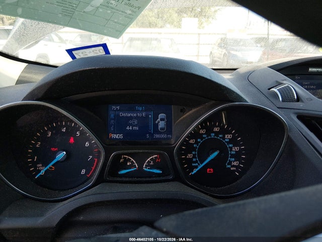 2015 Ford Escape Se მანქანა იყიდება აუქციონზე, vin: 1FMCU0G76FUB93014, აუქციონის ნომერი: 46402105