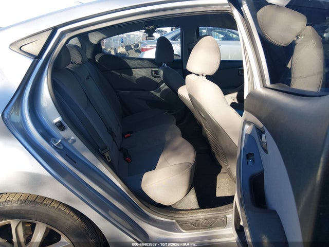 2015 Hyundai Elantra Se მანქანა იყიდება აუქციონზე, vin: 5NPDH4AEXFH631913, აუქციონის ნომერი: 46402637