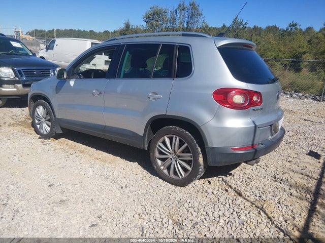 2011 Volkswagen Tiguan Sel მანქანა იყიდება აუქციონზე, vin: WVGBV7AXXBW554625, აუქციონის ნომერი: 46403064