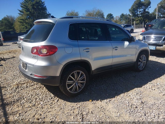 2011 Volkswagen Tiguan Sel მანქანა იყიდება აუქციონზე, vin: WVGBV7AXXBW554625, აუქციონის ნომერი: 46403064