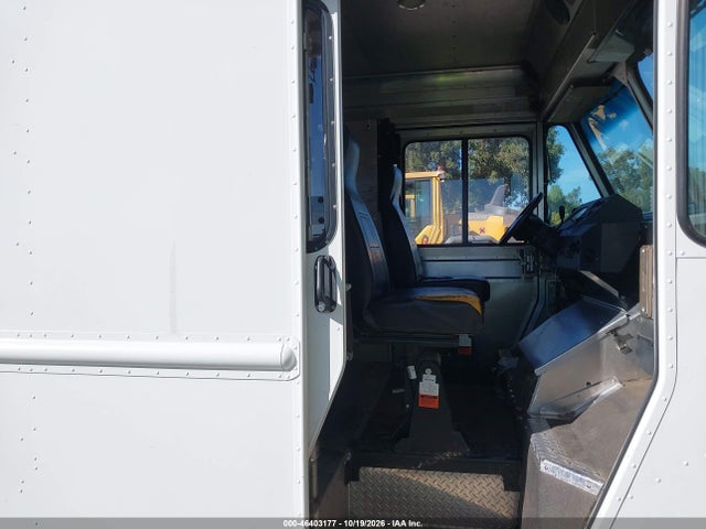 Продаж на аукціоні авто 2014 Ford E-450 Stripped, vin: 1FC3E4KL6EDA98318, номер лоту: 46403177