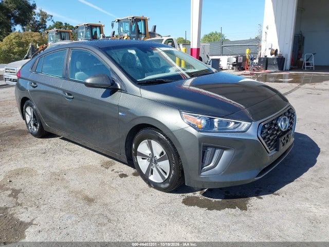2020 Hyundai Ioniq Hybrid Blue მანქანა იყიდება აუქციონზე, vin: KMHC65LC0LU220178, აუქციონის ნომერი: 46403201