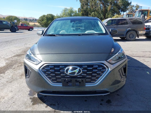 2020 Hyundai Ioniq Hybrid Blue მანქანა იყიდება აუქციონზე, vin: KMHC65LC0LU220178, აუქციონის ნომერი: 46403201