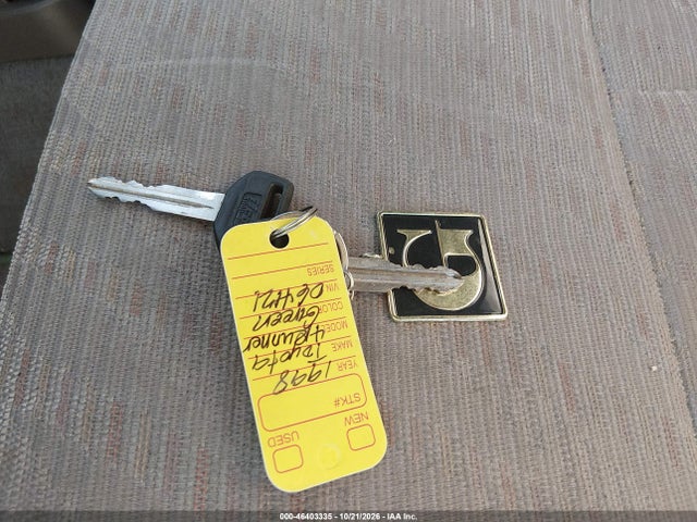 46403335 :رقم المزاد ، JT3GN86R9W0064121 vin ، 1998 Toyota 4runner Sr5 V6 مزاد بيع