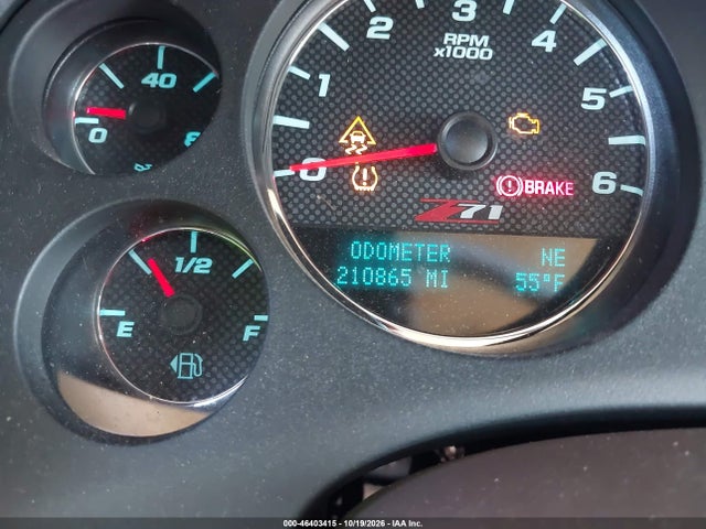 46403415 :رقم المزاد ، 1GNUKJE38AR210922 vin ، 2010 Chevrolet Suburban 1500 Lt1 مزاد بيع