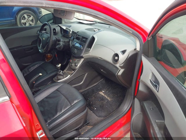 46403454 :رقم المزاد ، 1G1JF6SB9C4193470 vin ، 2012 Chevrolet Sonic 1lz مزاد بيع