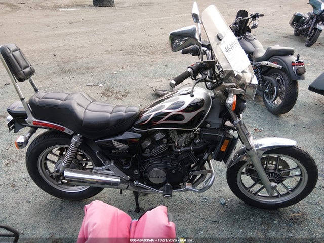 46403546 :رقم المزاد ، JH2PC130XEM005124 vin ، 1984 Honda Vf500 C مزاد بيع