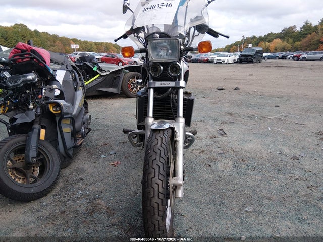 46403546 :رقم المزاد ، JH2PC130XEM005124 vin ، 1984 Honda Vf500 C مزاد بيع