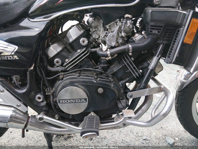 46403546 :رقم المزاد ، JH2PC130XEM005124 vin ، 1984 Honda Vf500 C مزاد بيع