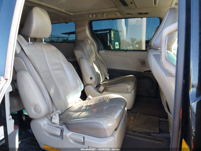 Продаж на аукціоні авто 2011 Toyota Sienna Limited, vin: 5TDDK3DC2BS017366, номер лоту: 46403597