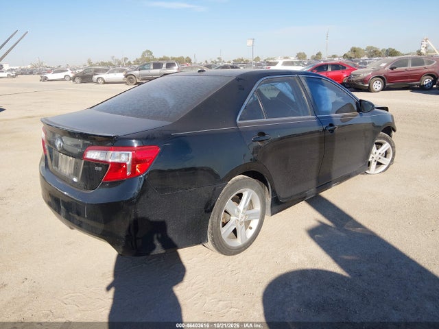 46403616 :رقم المزاد ، 4T1BF1FK0CU093729 vin ، 2012 Toyota Camry Se مزاد بيع