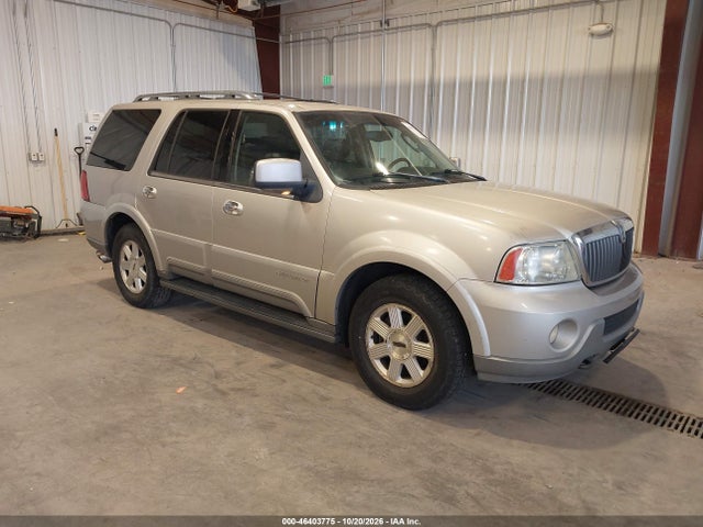 Продажа на аукционе авто 2003 Lincoln Navigator, vin: 5LMFU28R63LJ22306, номер лота: 46403775