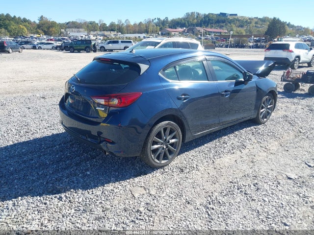 Продаж на аукціоні авто 2018 Mazda Mazda3 Touring, vin: 3MZBN1L35JM212992, номер лоту: 46403817