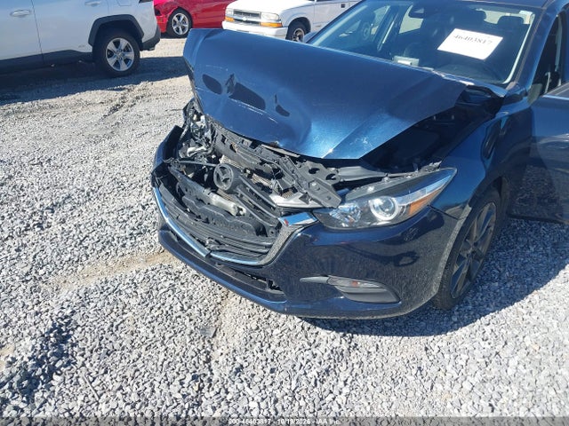 Продаж на аукціоні авто 2018 Mazda Mazda3 Touring, vin: 3MZBN1L35JM212992, номер лоту: 46403817