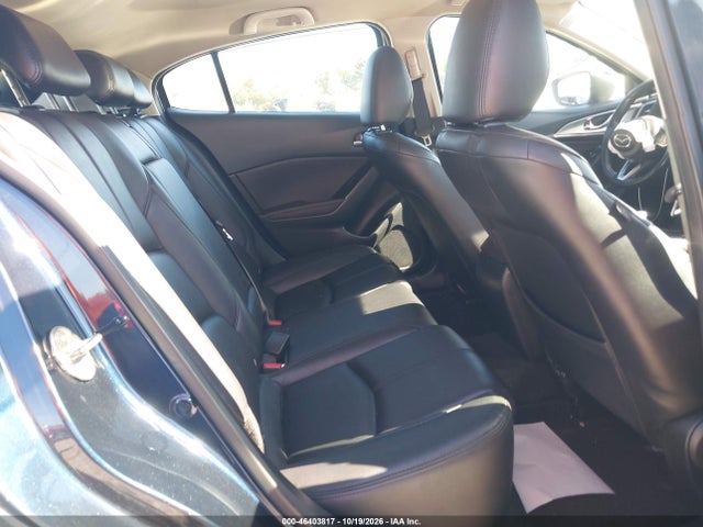 Продаж на аукціоні авто 2018 Mazda Mazda3 Touring, vin: 3MZBN1L35JM212992, номер лоту: 46403817
