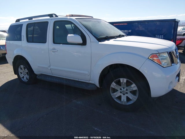 46403832 :رقم المزاد ، 5N1AR18W95C762334 vin ، 2005 Nissan Pathfinder Le مزاد بيع