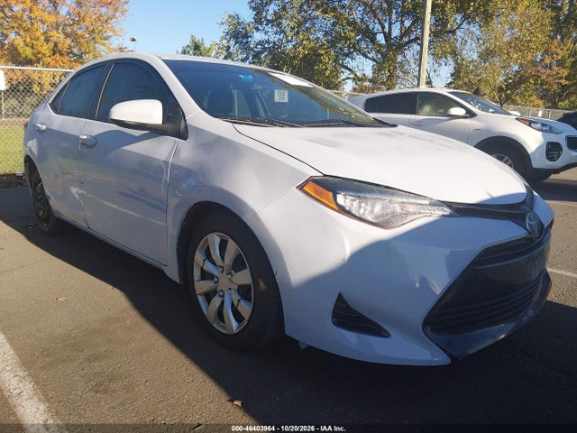 46403964 :رقم المزاد ، 2T1BURHEXJC123569 vin ، 2018 Toyota Corolla Le مزاد بيع