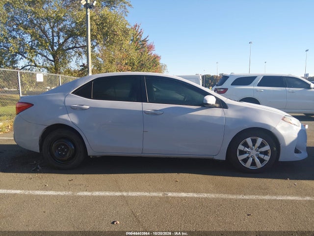 46403964 :رقم المزاد ، 2T1BURHEXJC123569 vin ، 2018 Toyota Corolla Le مزاد بيع
