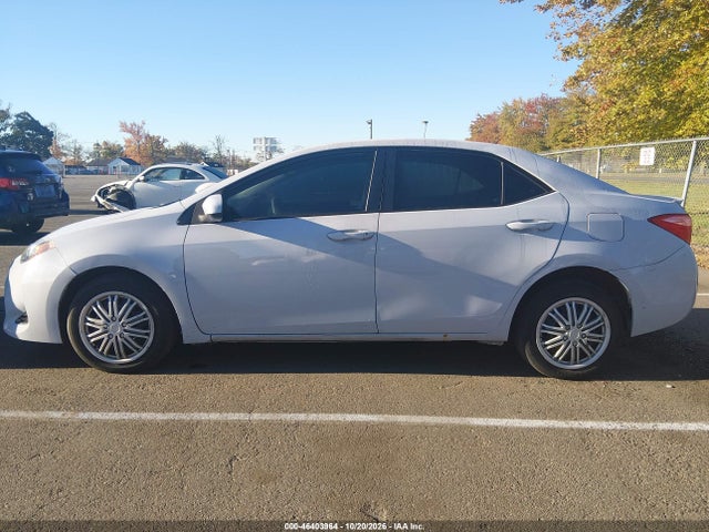 46403964 :رقم المزاد ، 2T1BURHEXJC123569 vin ، 2018 Toyota Corolla Le مزاد بيع