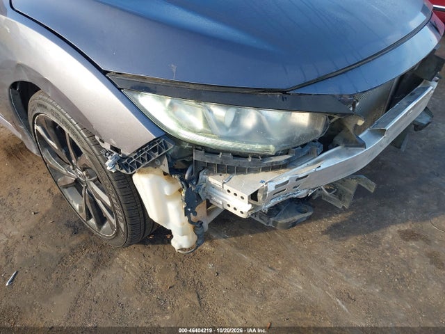 46404219 :رقم المزاد ، 2HGFC2F52JH587736 vin ، 2018 Honda Civic Lx مزاد بيع