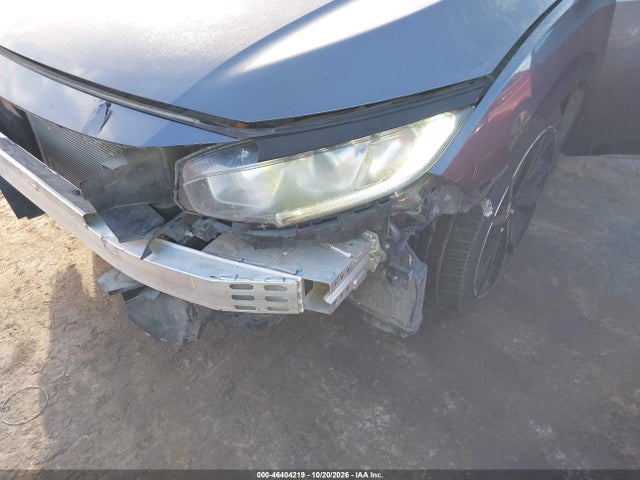 46404219 :رقم المزاد ، 2HGFC2F52JH587736 vin ، 2018 Honda Civic Lx مزاد بيع