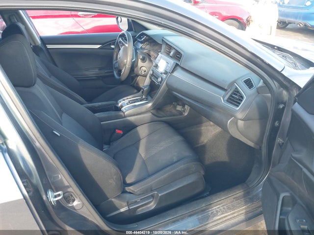 46404219 :رقم المزاد ، 2HGFC2F52JH587736 vin ، 2018 Honda Civic Lx مزاد بيع